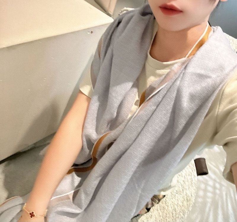 H**mes